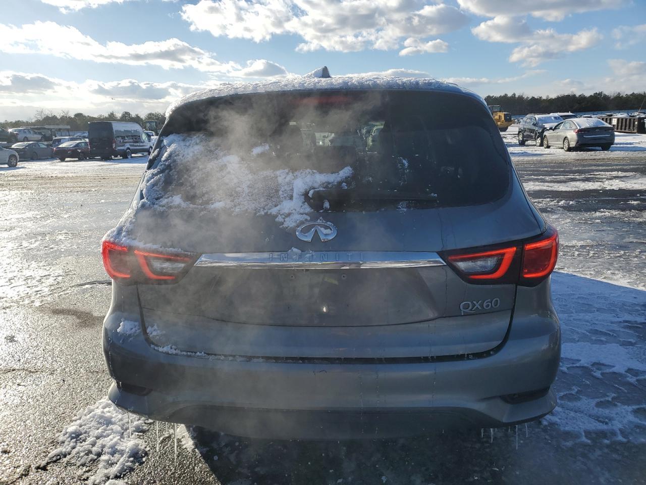 2019 INFINITI QX60 LUXE - Image 6