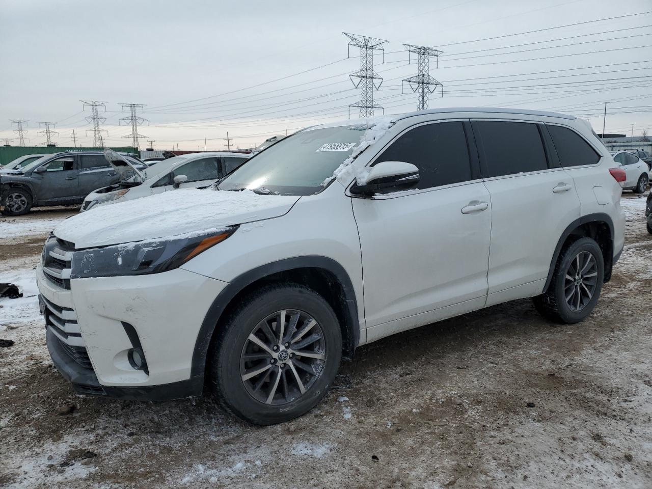 2018 TOYOTA HIGHLANDER