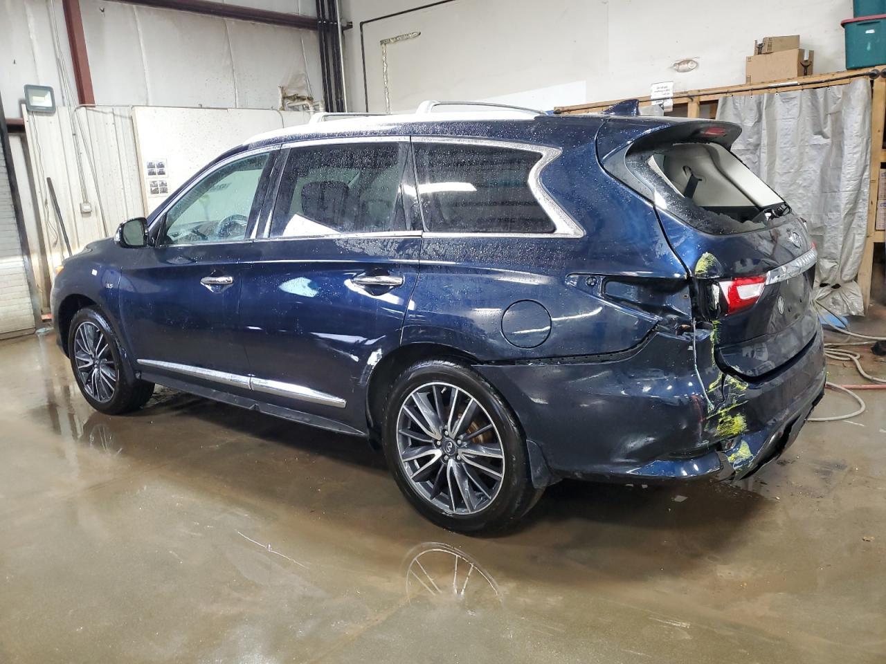 2016 INFINITI QX60 - Фото 2