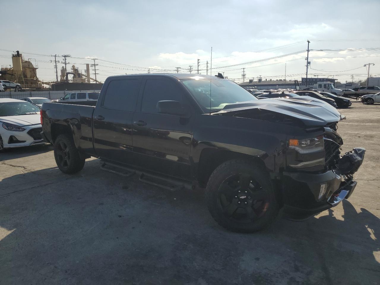 2018 CHEVROLET SILVERADO - Фото 4