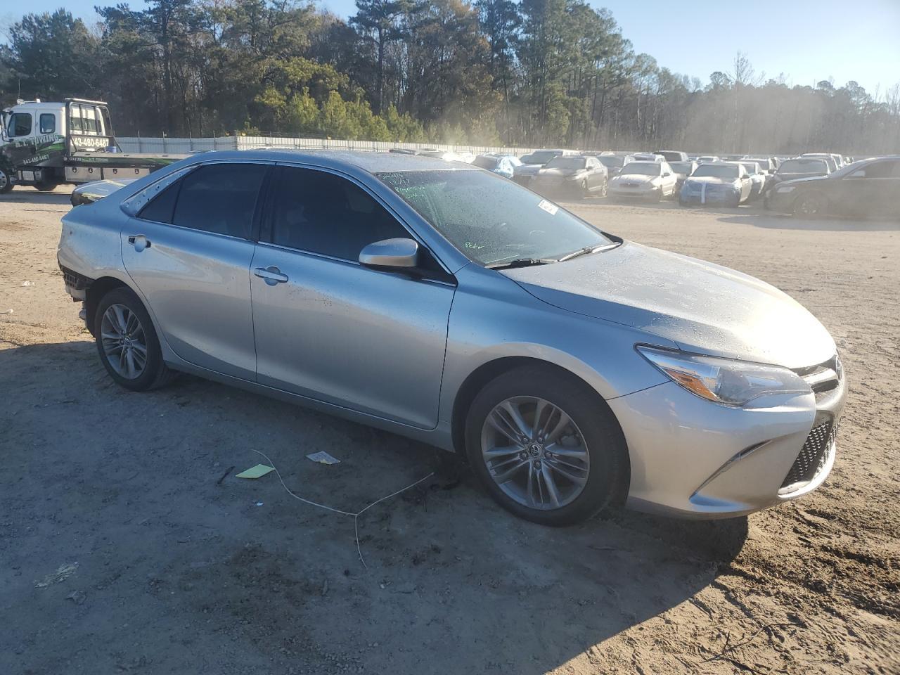 2015 TOYOTA CAMRY LE - Image 4