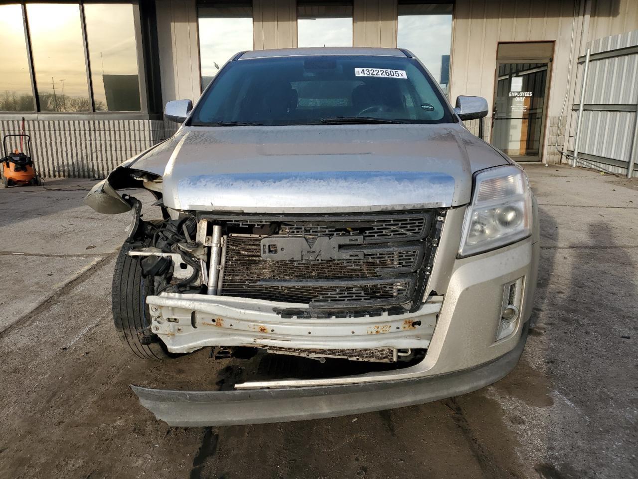 2013 GMC TERRAIN SL - Image 5