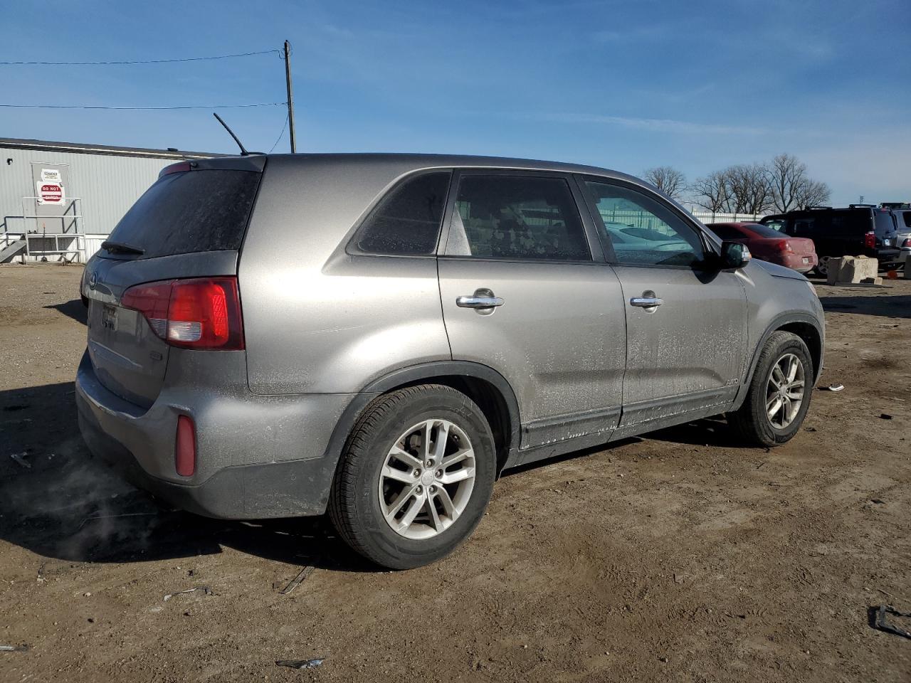 2015 KIA SORENTO LX - Image 3