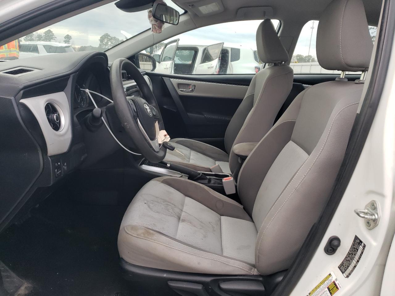 2019 TOYOTA COROLLA L - Image 7