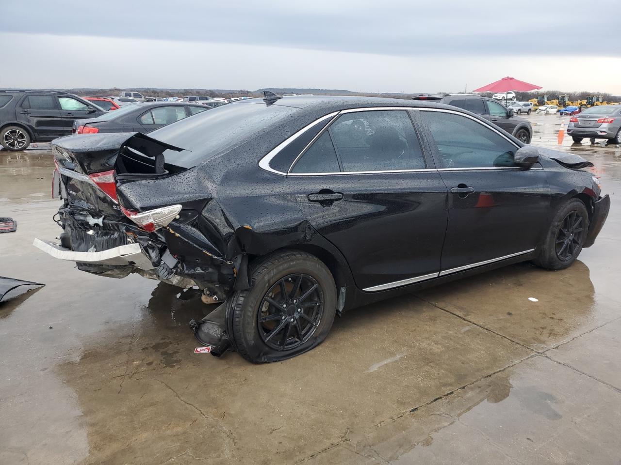 2017 TOYOTA CAMRY LE - Фото 3