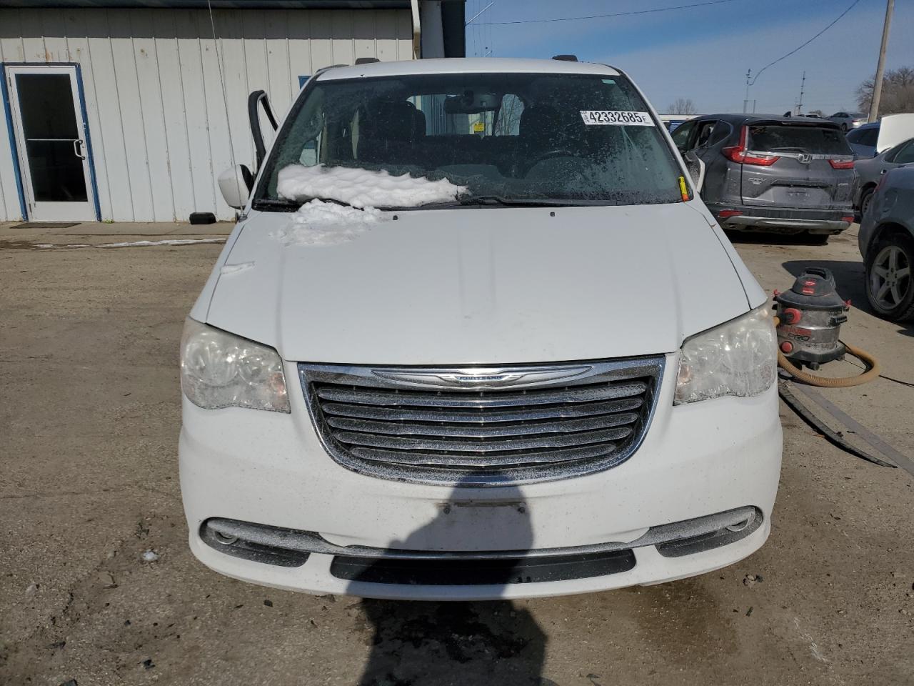 2014 CHRYSLER TOWN & COU - Фото 5