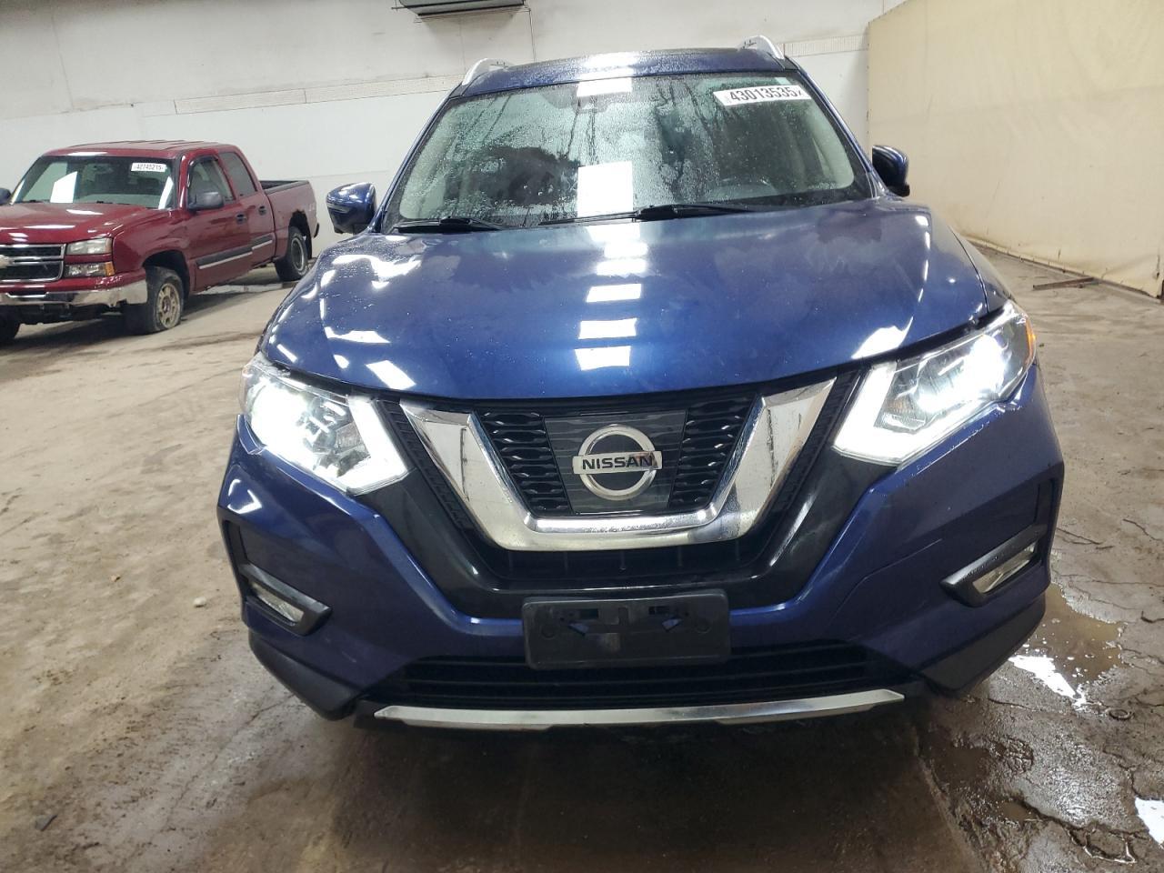 2017 NISSAN ROGUE S - Фото 5