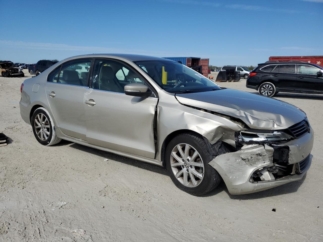 2014 VOLKSWAGEN JETTA SE - Image 4