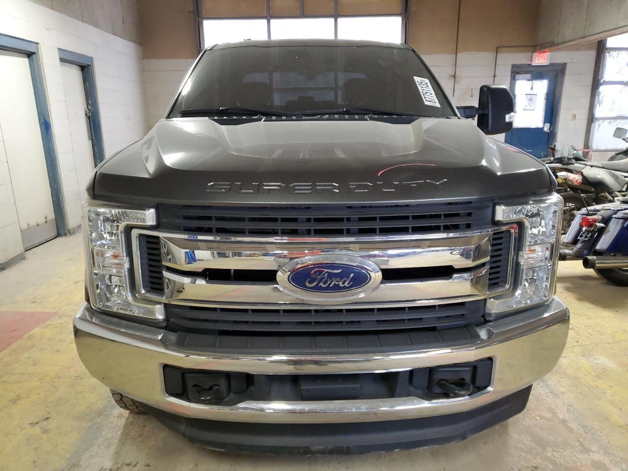 2017 FORD F250 SUPER - Image 5