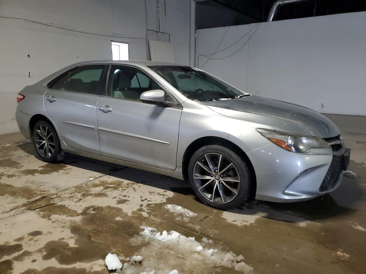 2017 TOYOTA CAMRY LE - Фото 4