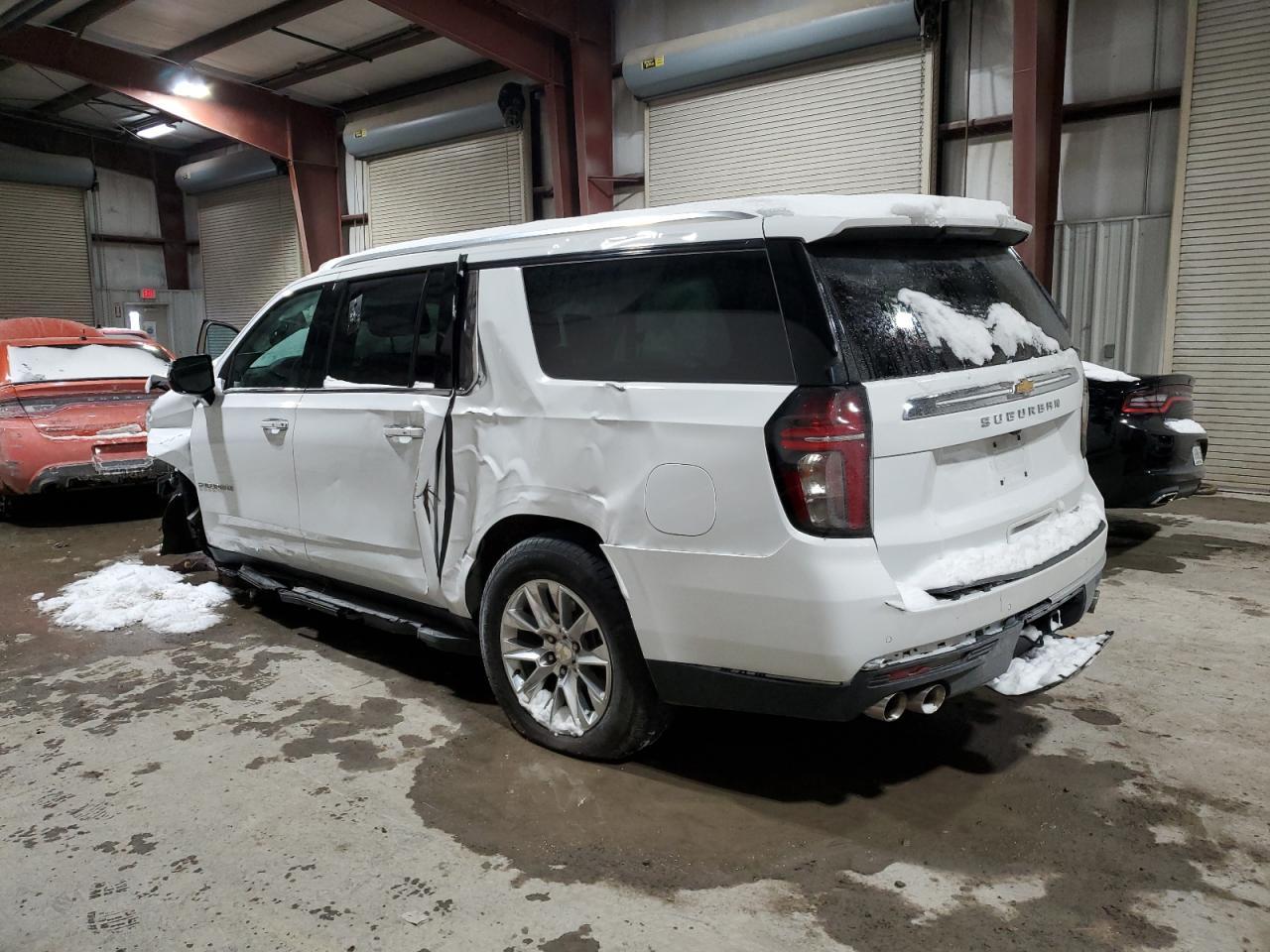 2023 CHEVROLET SUBURBAN C - Фото 2