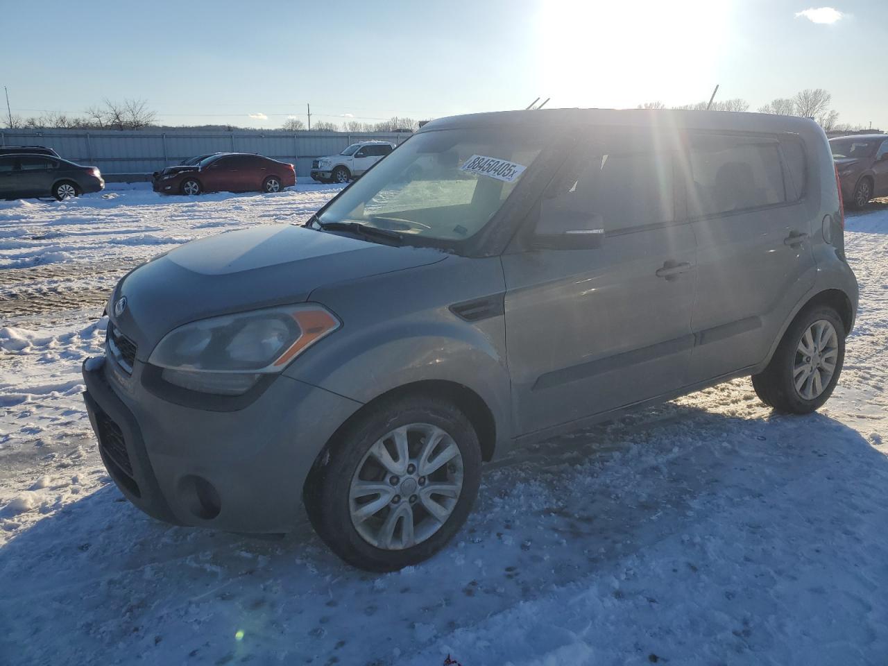 2013 KIA SOUL +
