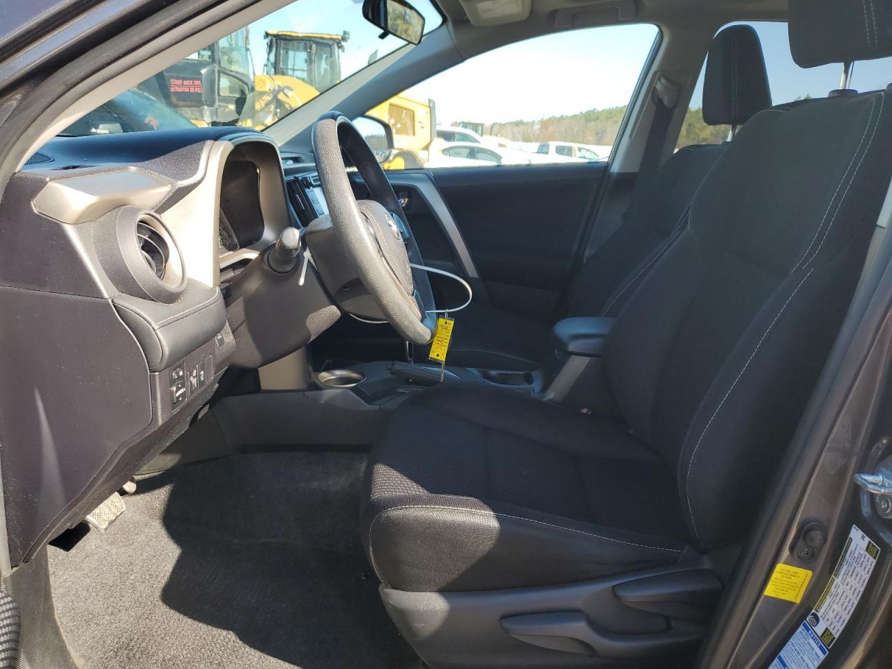 2015 TOYOTA RAV4 XLE - Фото 7