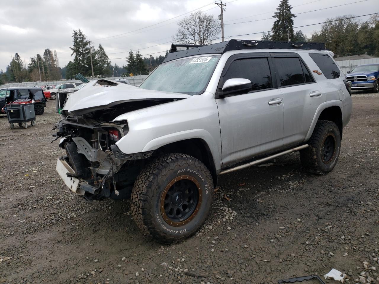 2018 TOYOTA 4RUNNER SR