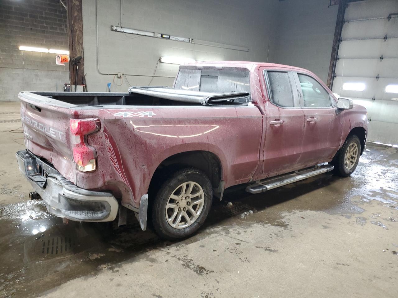 2019 CHEVROLET SILVERADO - Фото 3