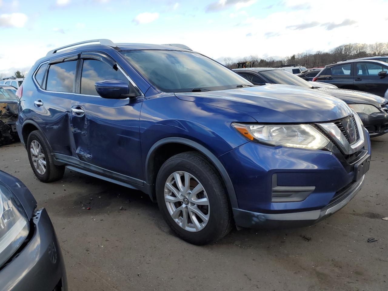 2017 NISSAN ROGUE SV - Фото 4