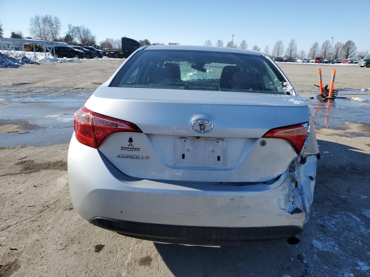 2019 TOYOTA COROLLA L - Image 6