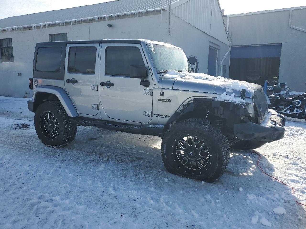 2017 JEEP WRANGLER U - Фото 4
