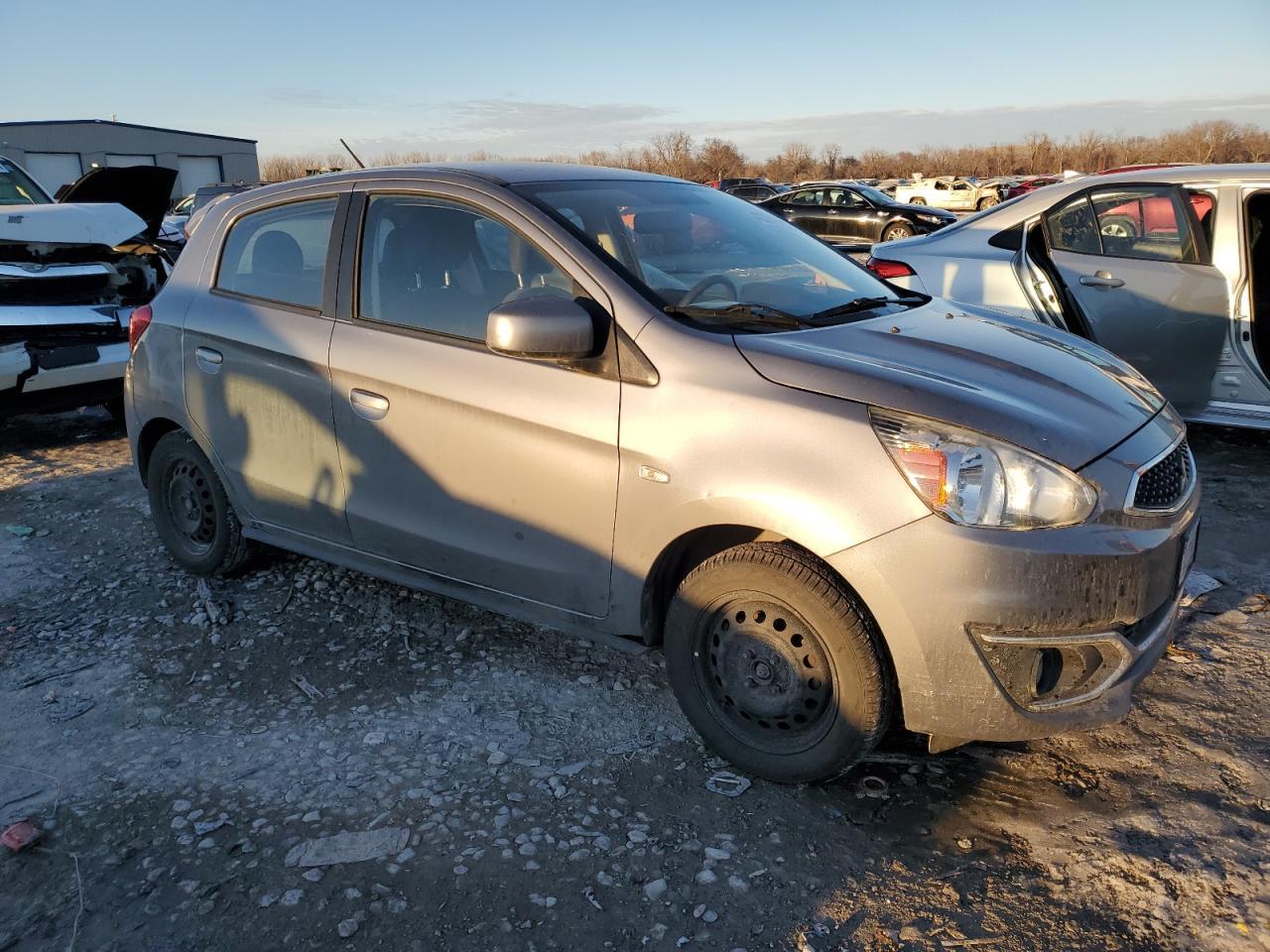 2017 MITSUBISHI MIRAGE ES - Image 4