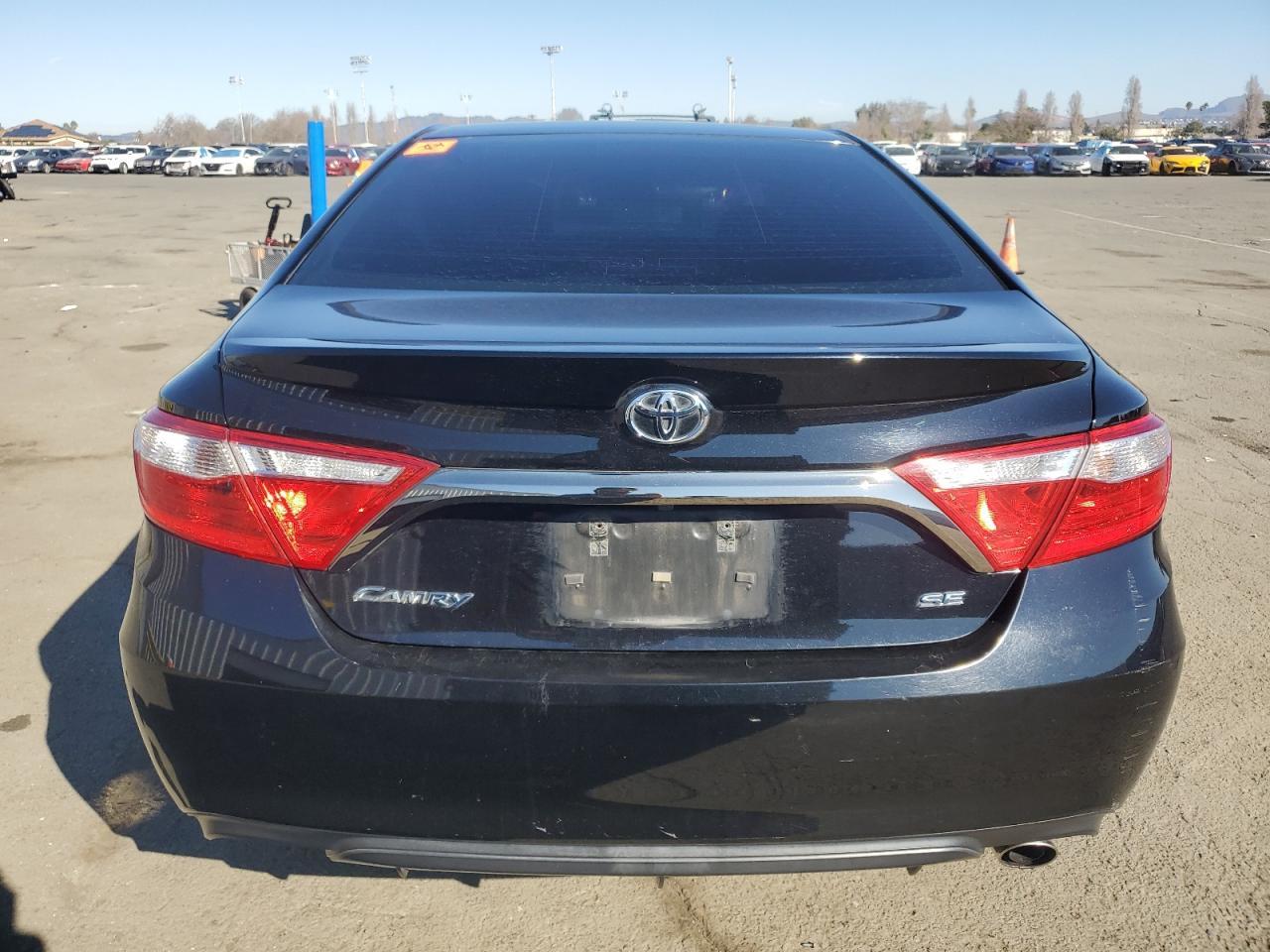 2016 TOYOTA CAMRY LE - Image 6