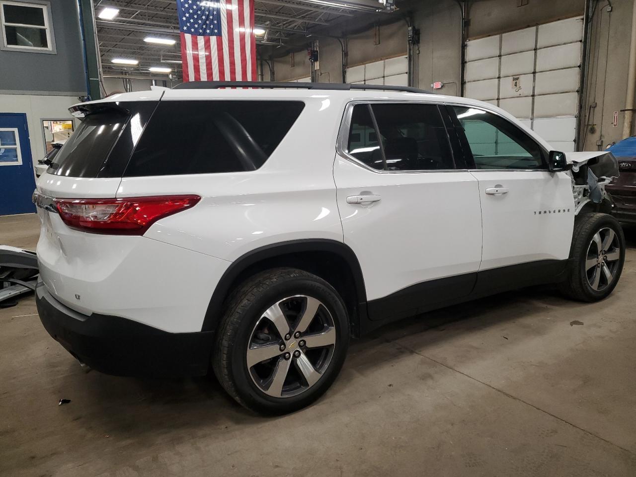 2021 CHEVROLET TRAVERSE L - Фото 3