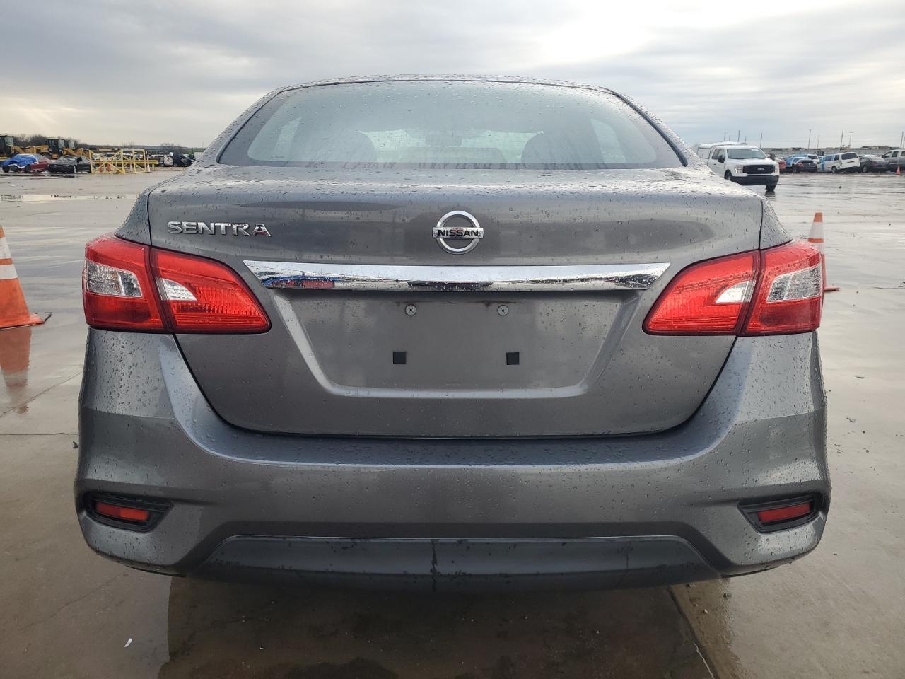 2017 NISSAN SENTRA S - Фото 6