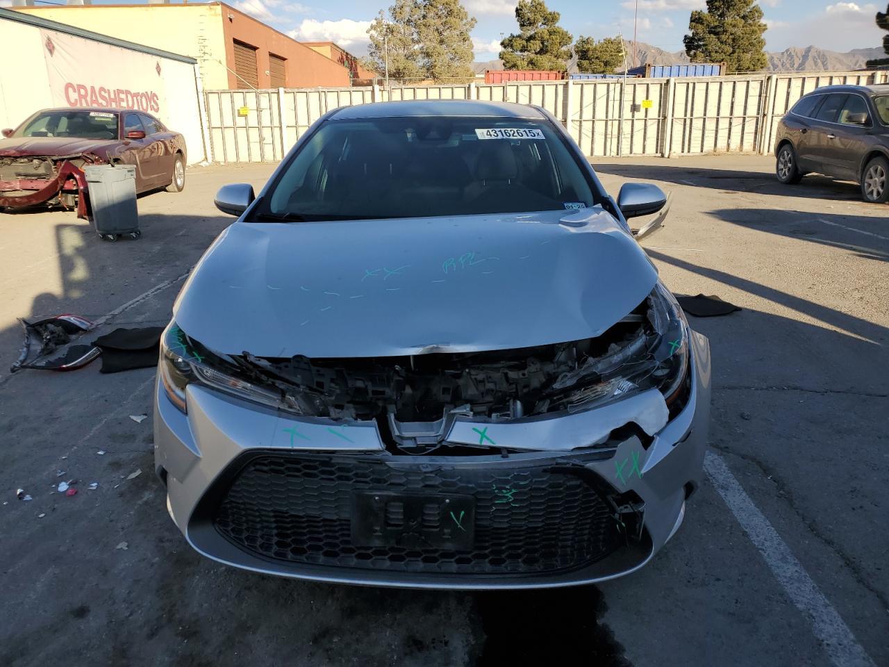 2022 TOYOTA COROLLA LE - Фото 5