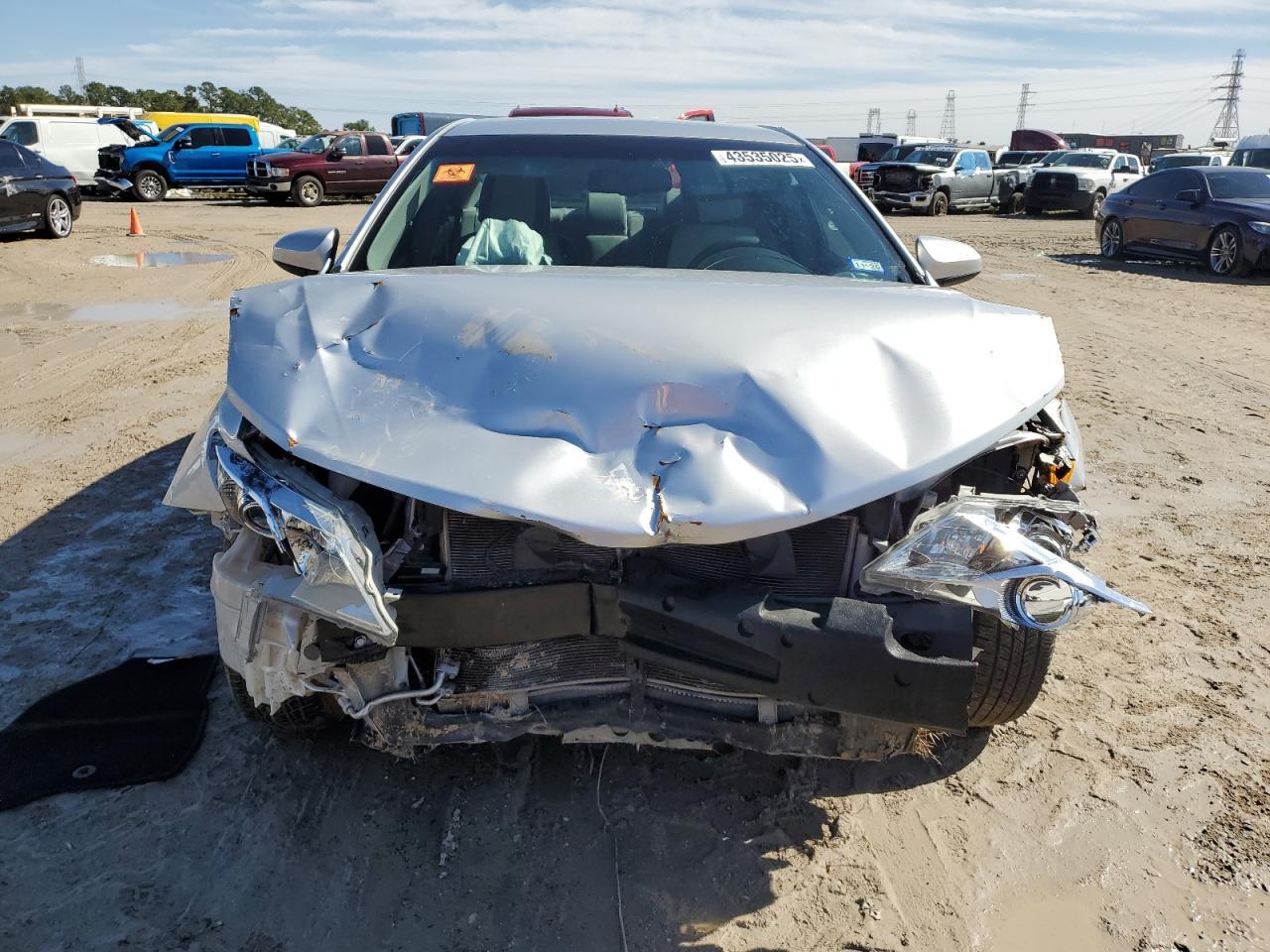 2014 TOYOTA CAMRY L - Image 5
