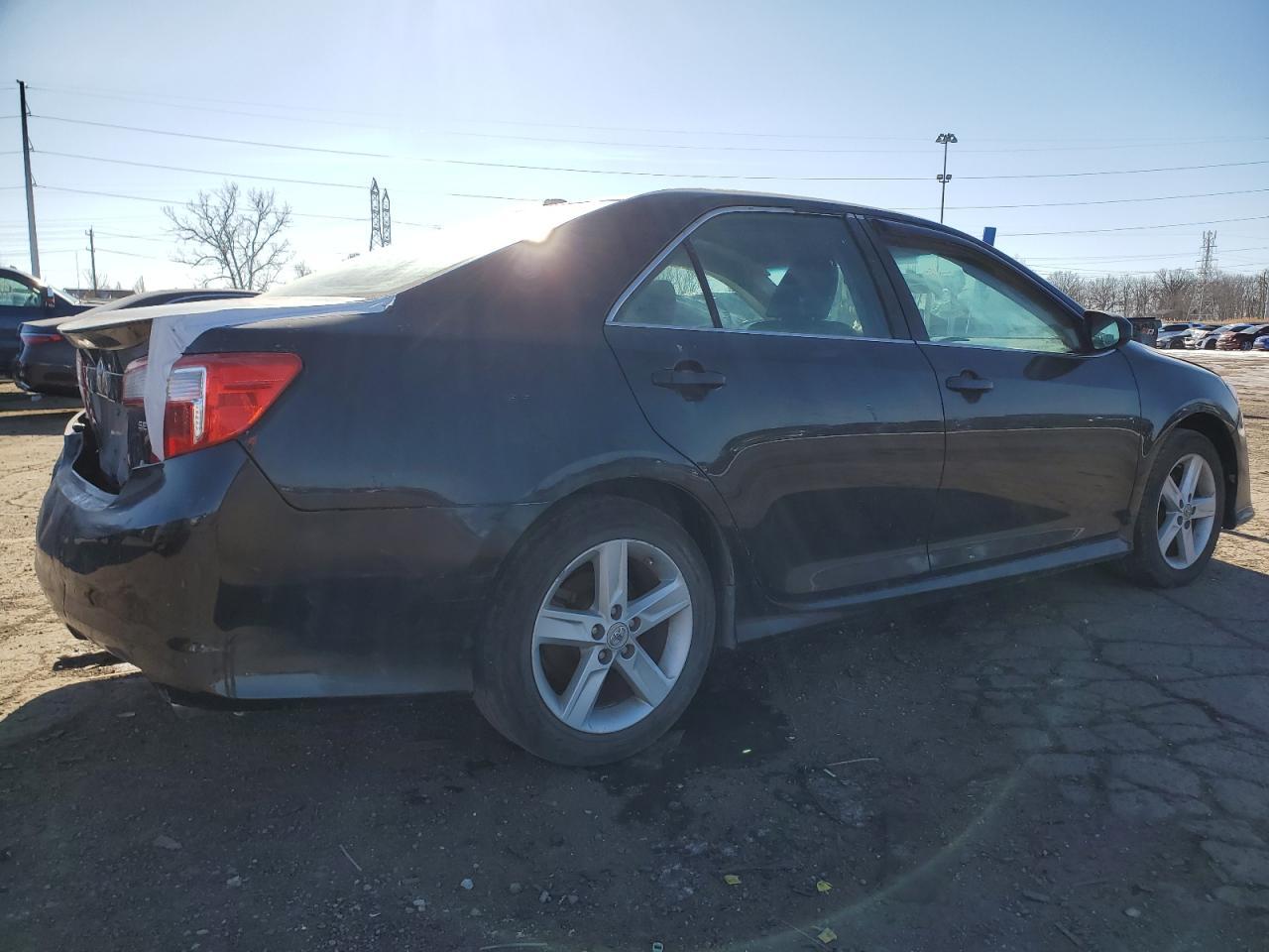 2013 TOYOTA CAMRY L - Image 3