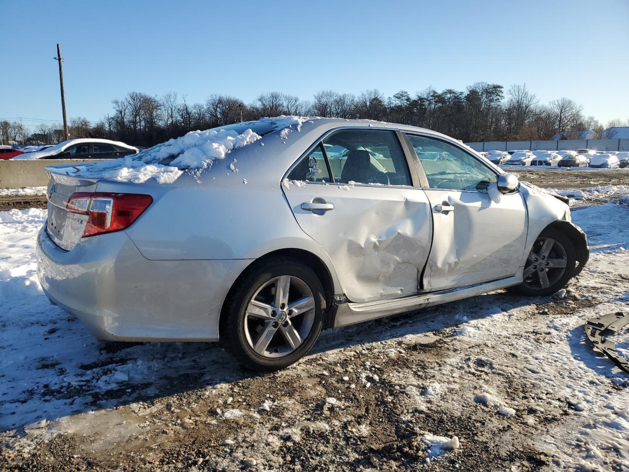 2012 TOYOTA CAMRY BASE - Фото 3