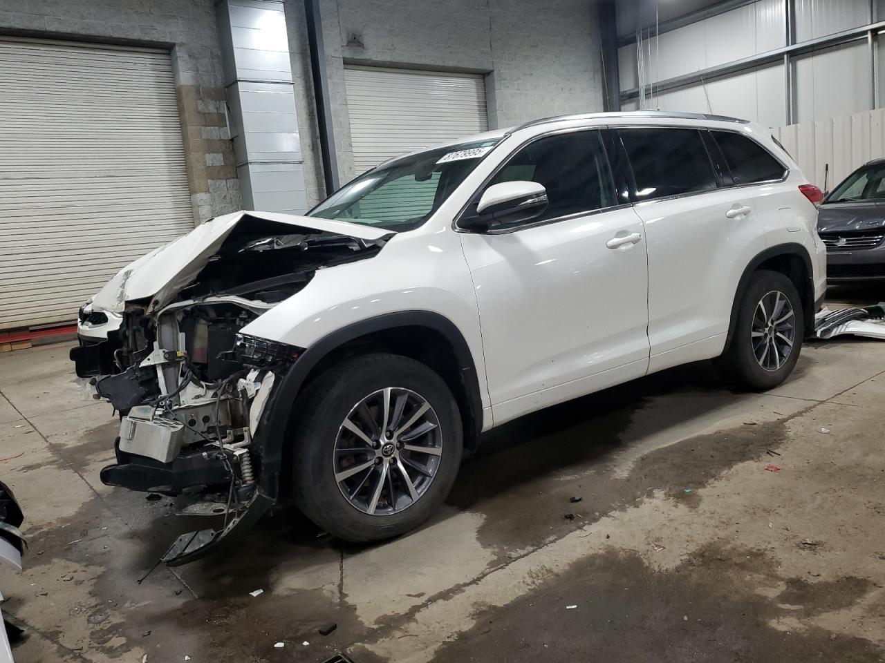 2018 TOYOTA HIGHLANDER