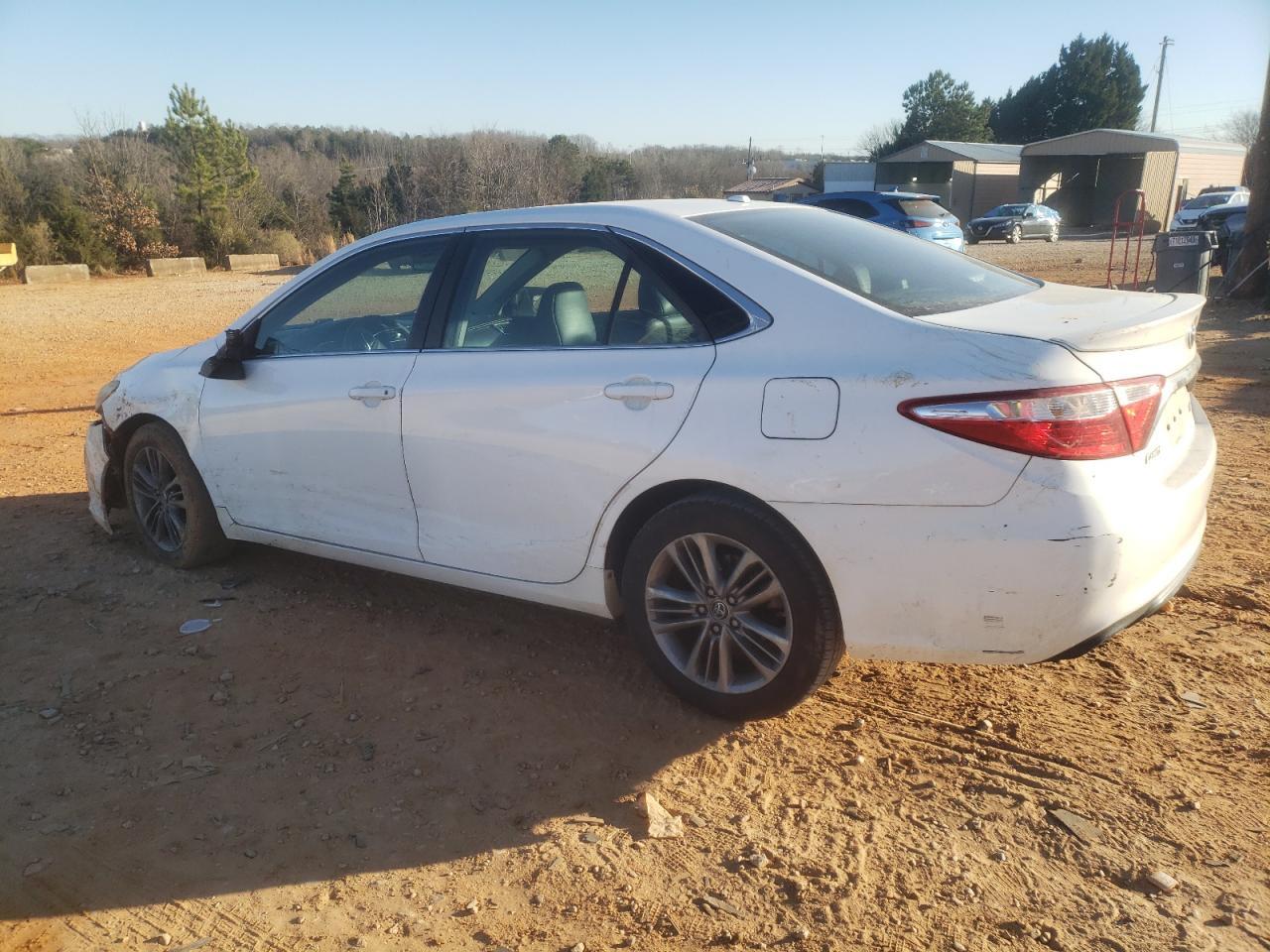 2015 TOYOTA CAMRY LE - Фото 2