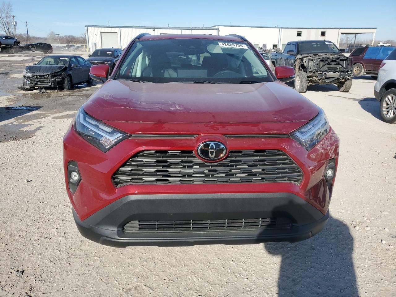 2024 TOYOTA RAV4 XLE P - Image 5