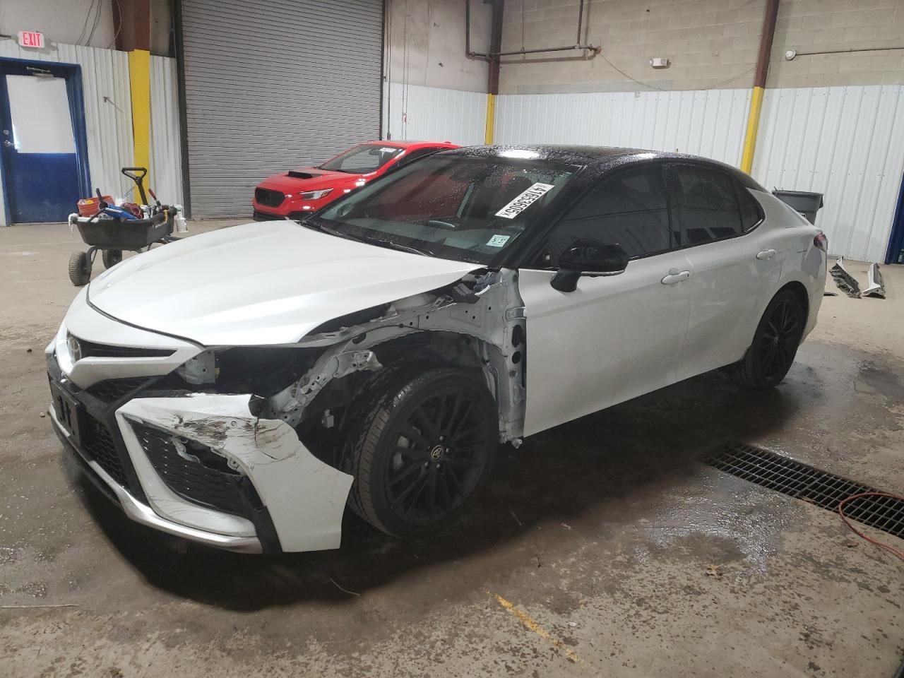 2022 TOYOTA CAMRY XSE