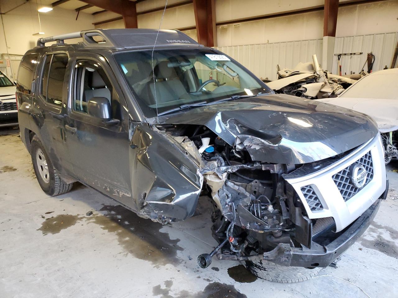 2014 NISSAN XTERRA X - Image 4
