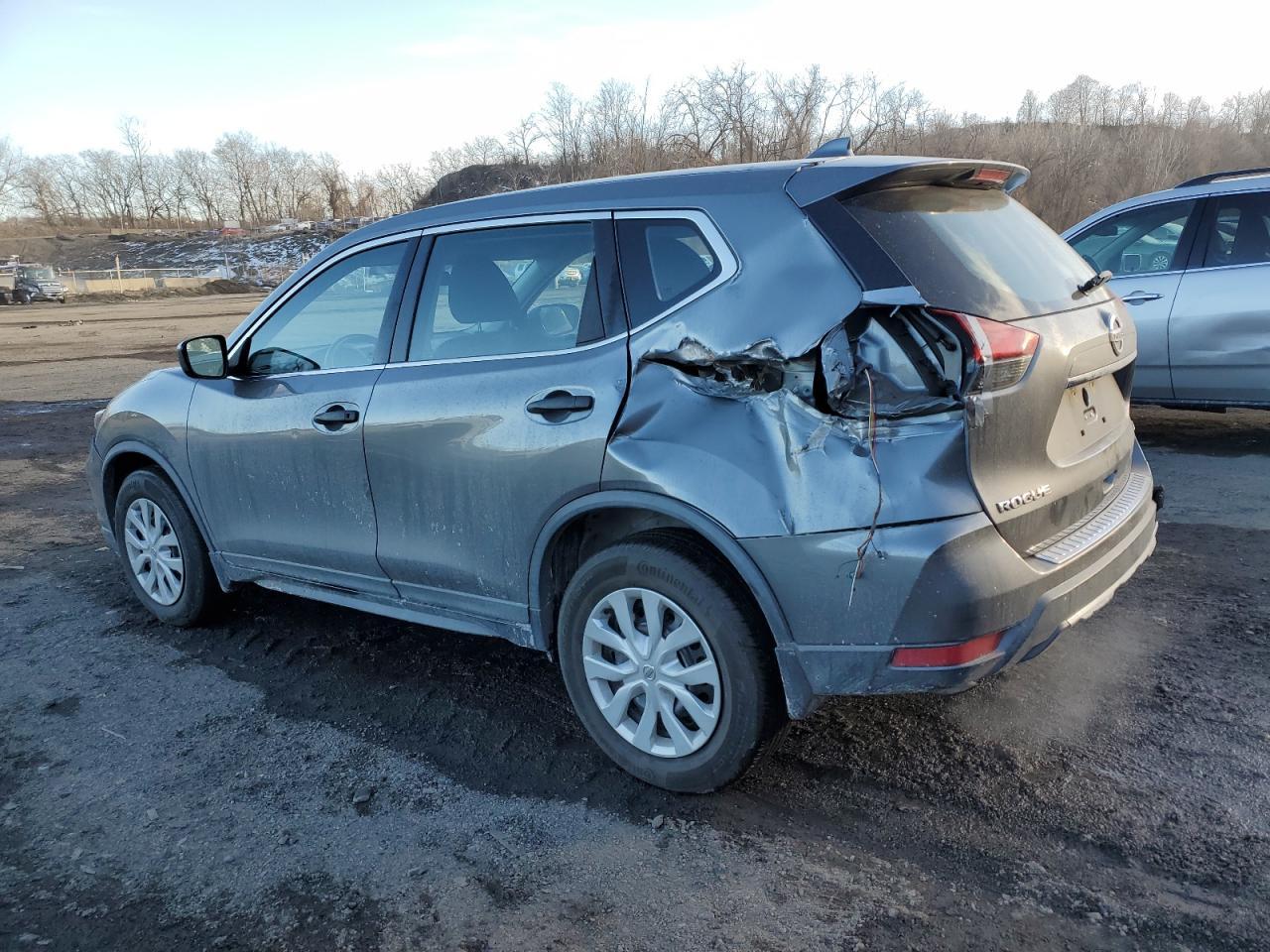 2018 NISSAN ROGUE S - Фото 2