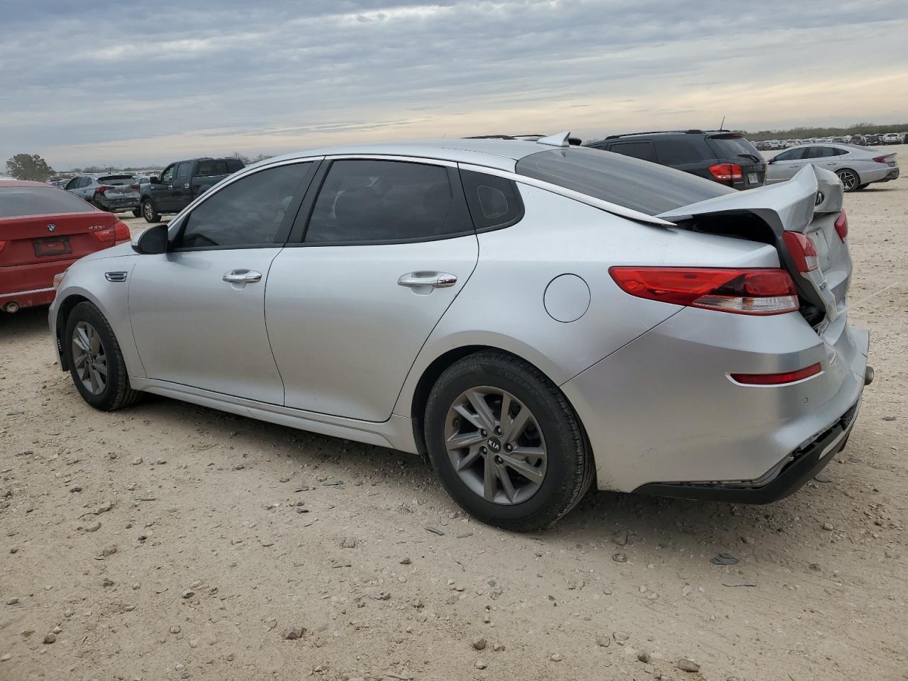 2019 KIA OPTIMA LX - Фото 2
