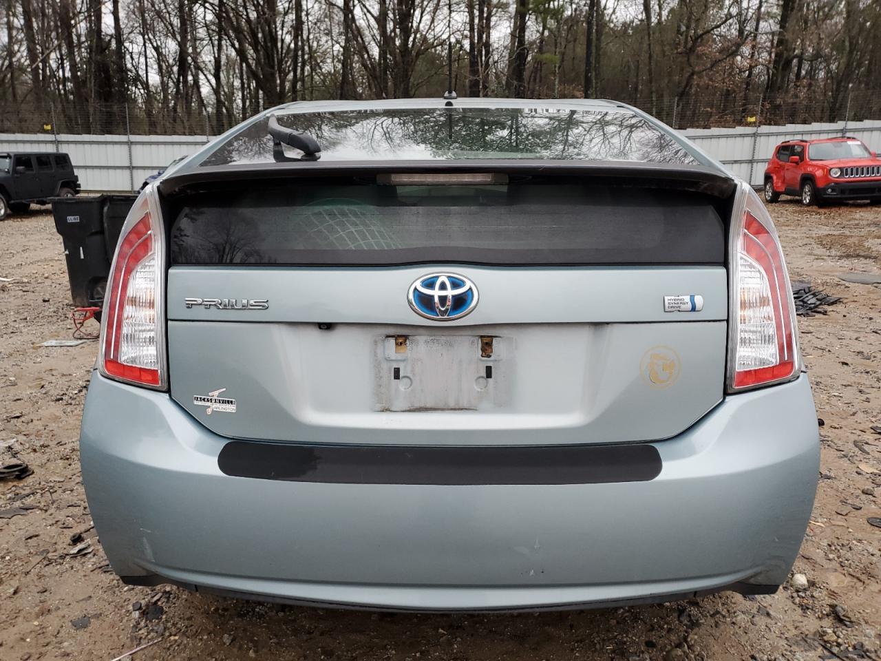 2015 TOYOTA PRIUS - Image 6
