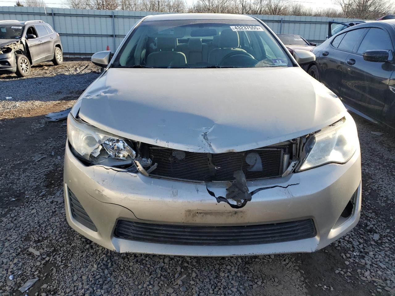 2014 TOYOTA CAMRY L - Image 5