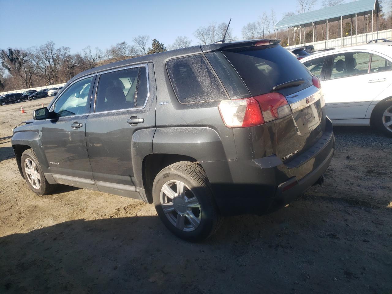 2014 GMC TERRAIN SL - Image 2
