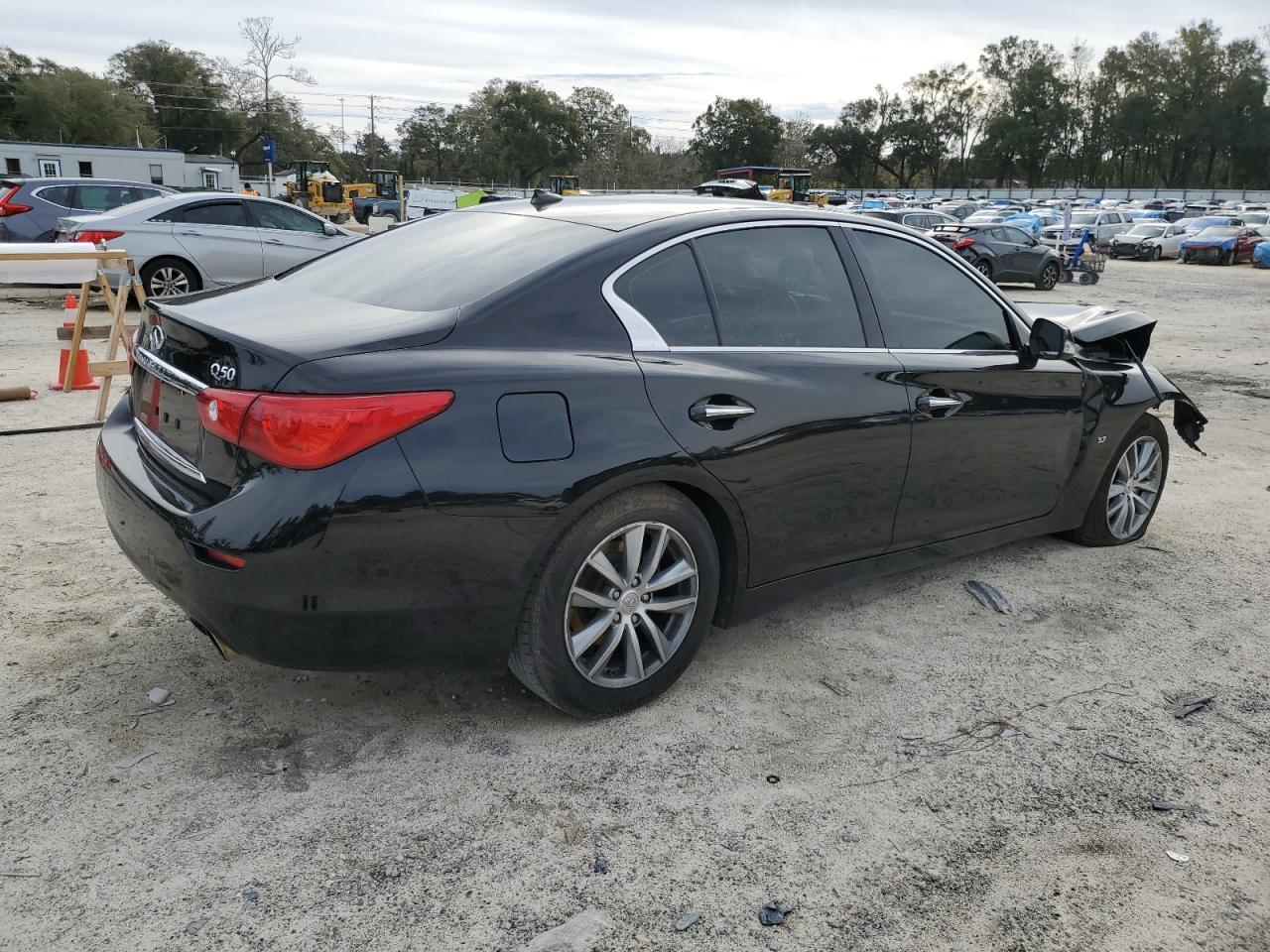 2015 INFINITI Q50 BASE - Image 3