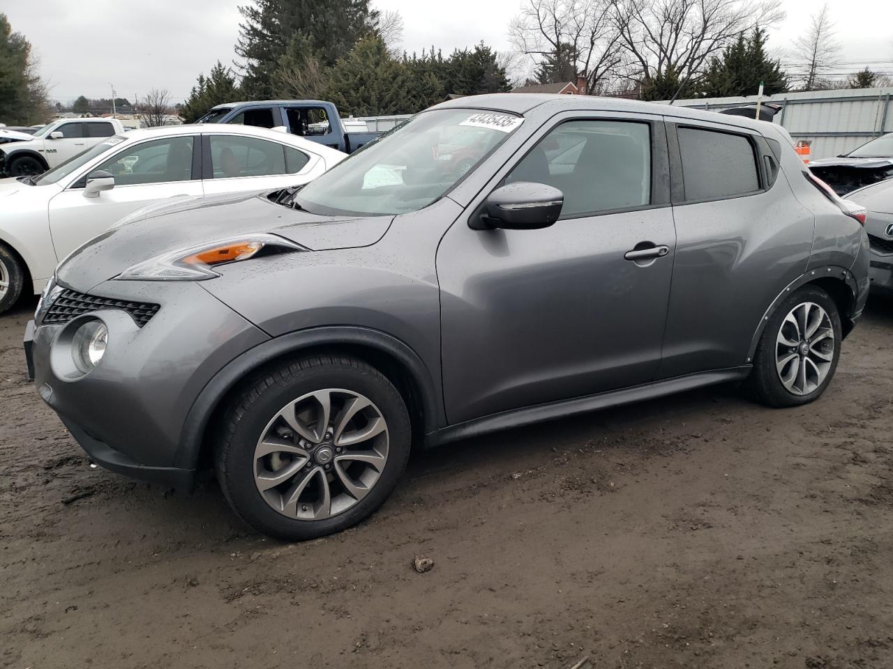 2017 NISSAN JUKE S