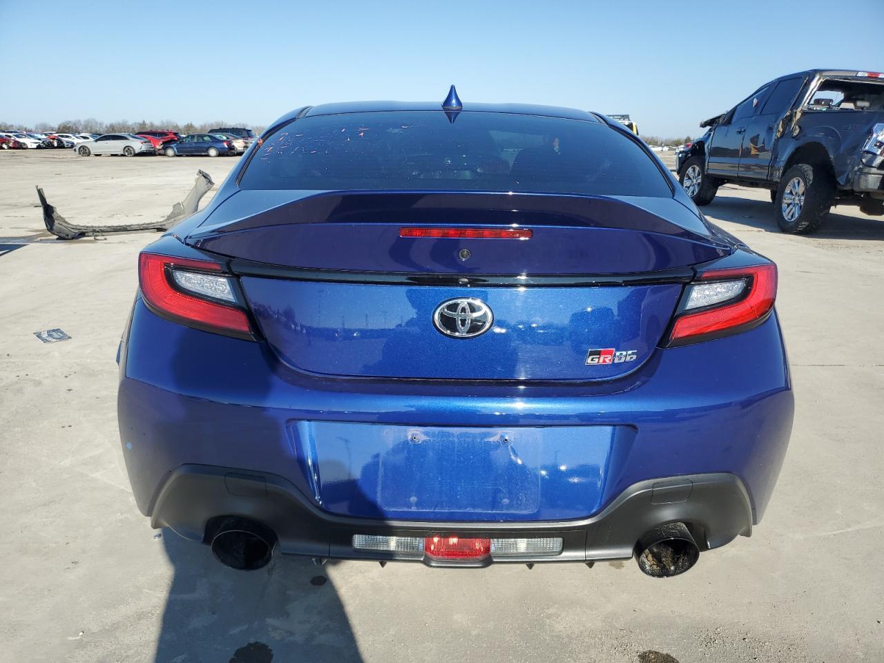2023 TOYOTA GR 86 PREM - Image 6