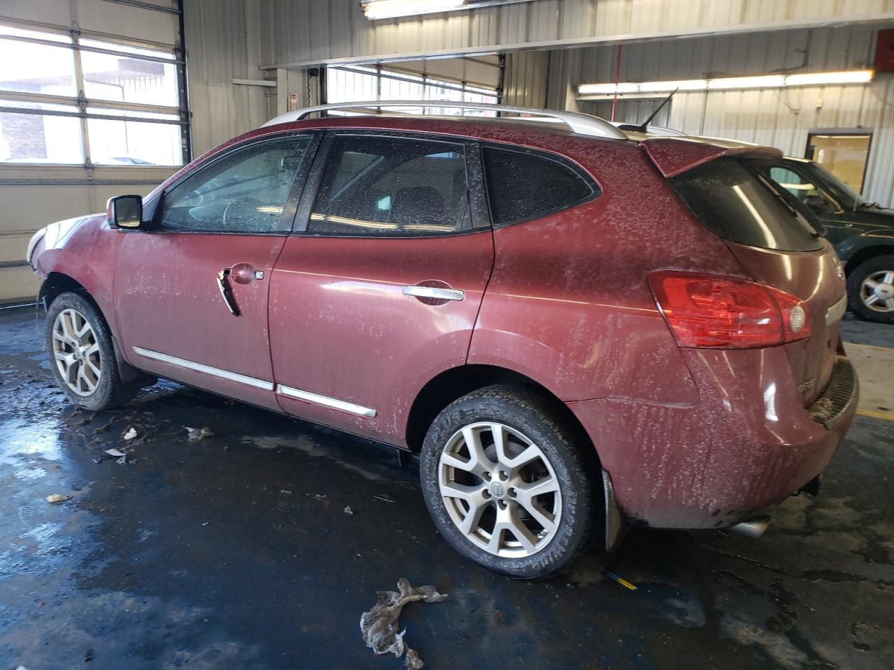 2013 NISSAN ROGUE S - Image 2