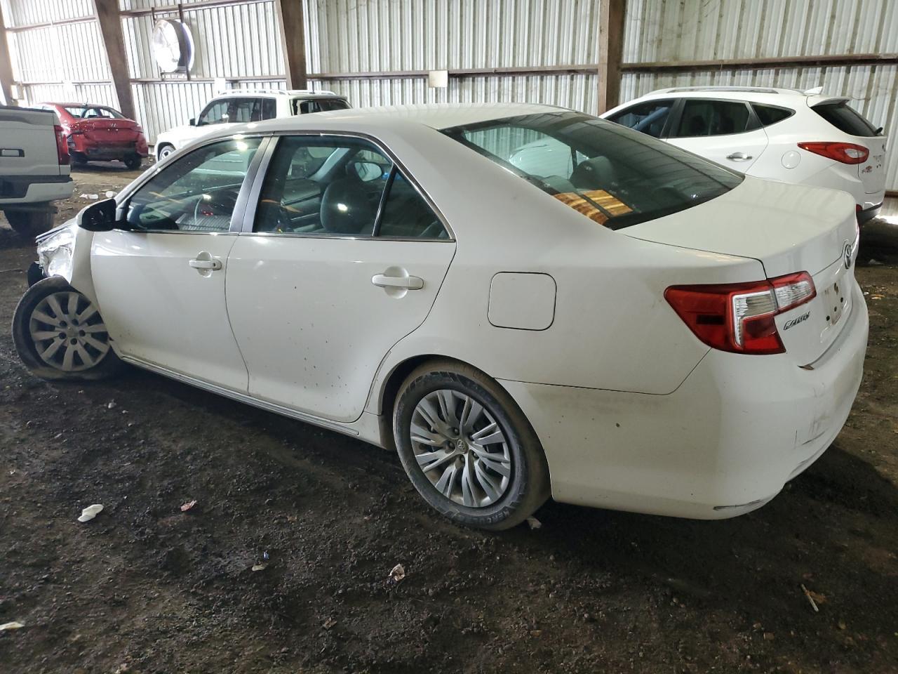 2014 TOYOTA CAMRY L - Image 2