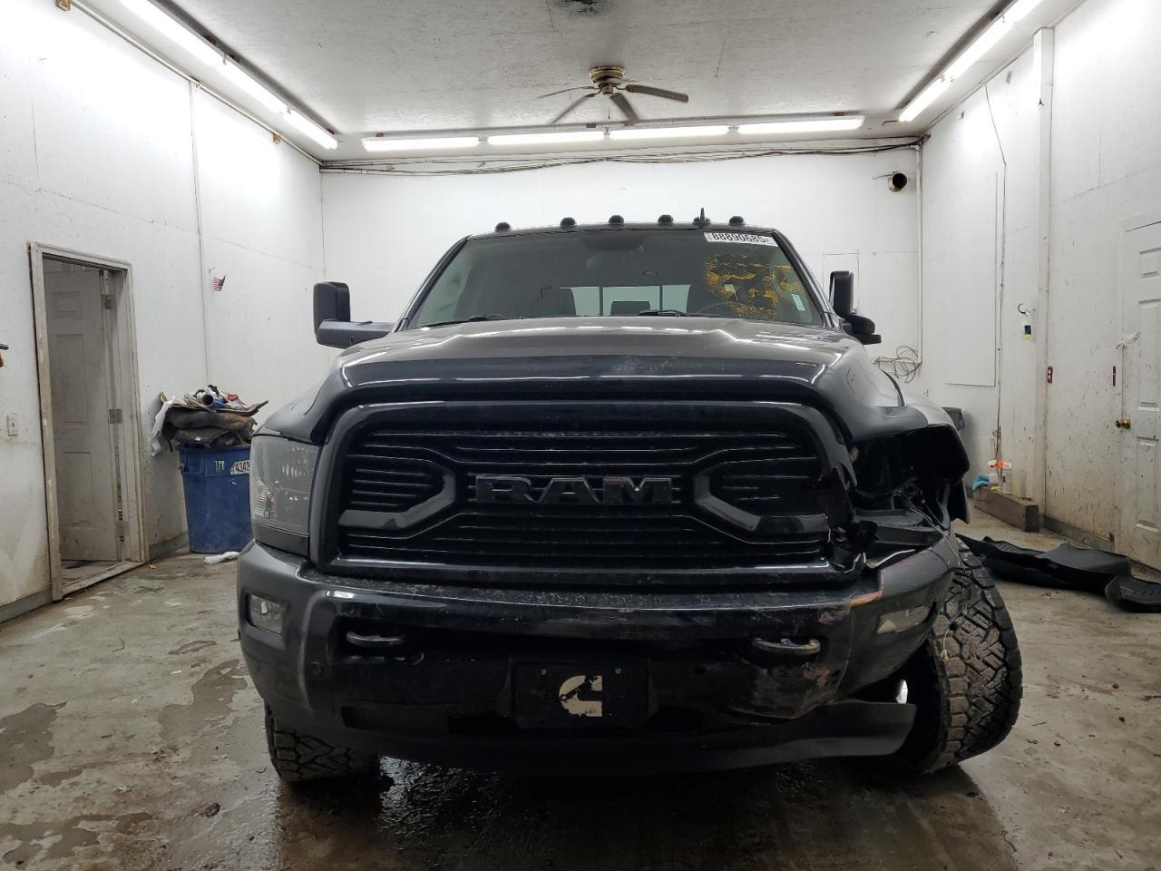 2018 RAM 2500 SLT - Image 5