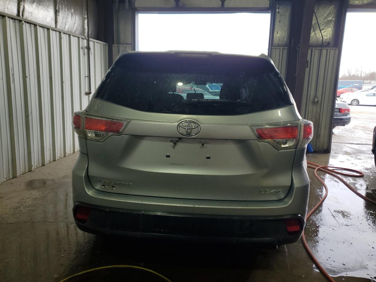 2015 TOYOTA HIGHLANDER - Image 6
