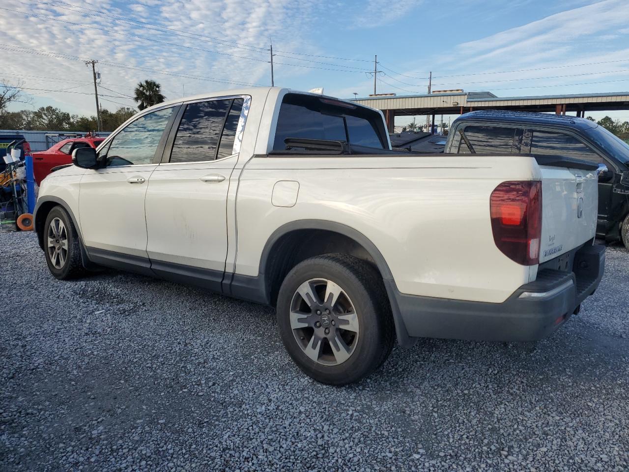 2019 HONDA RIDGELINE - Фото 2