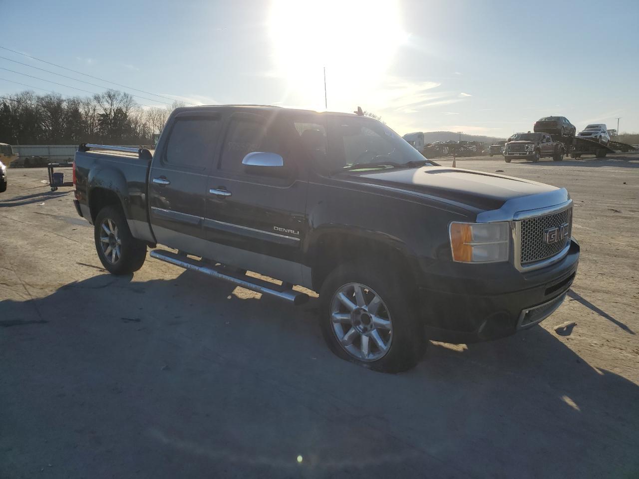 2011 GMC SIERRA K15 - Фото 4
