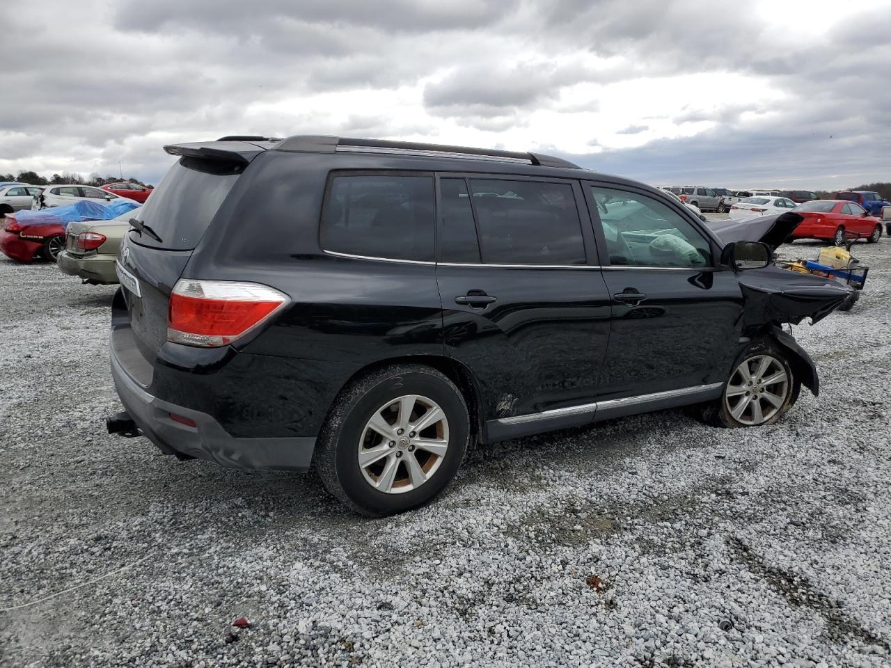 2011 TOYOTA HIGHLANDER - Image 3